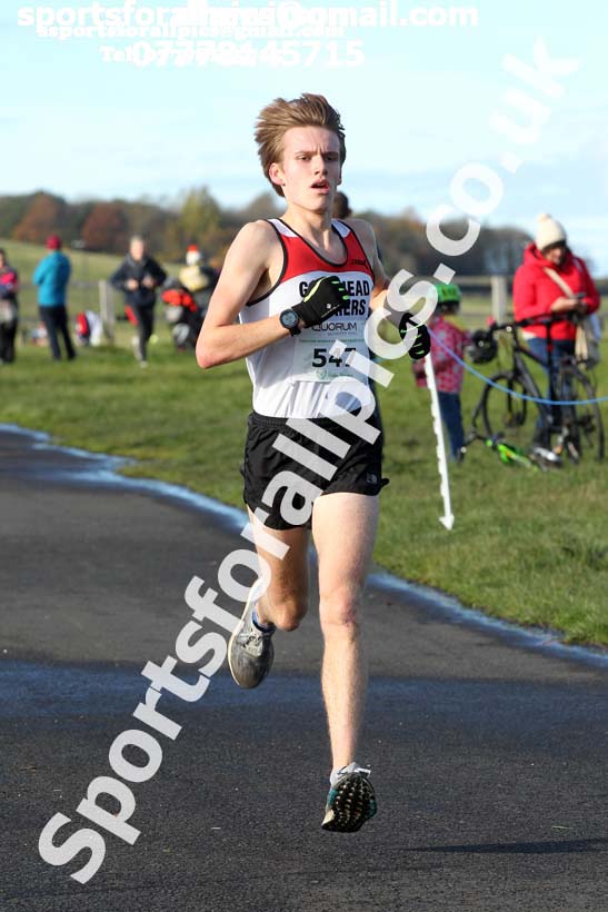 Senior men and women, Heaton Memorial 10k Road Race, Town Moor, Newcastle.  Photo: David T. Hewitson/Sports for All Pics